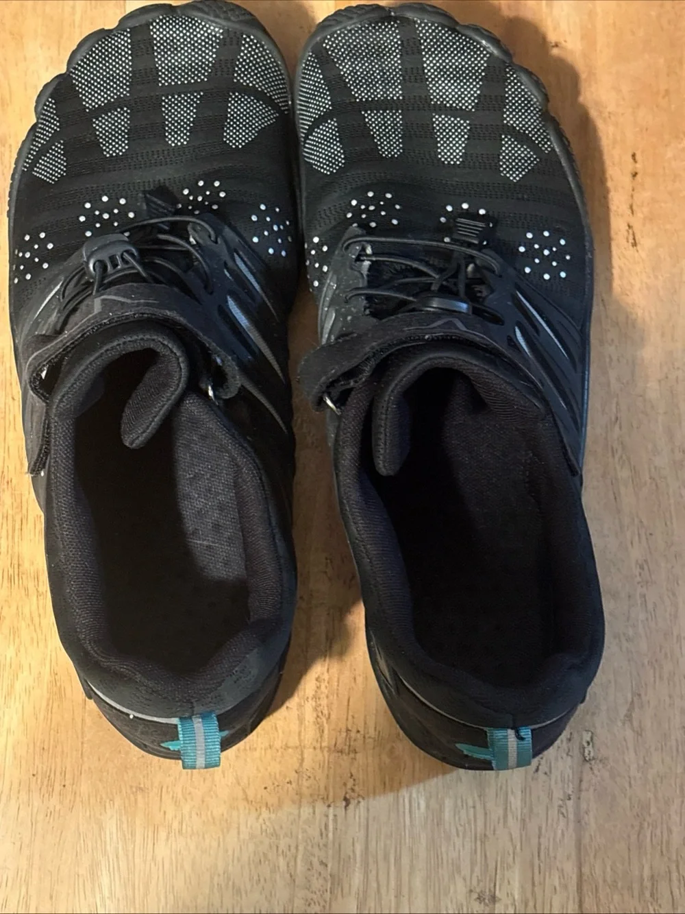 Men's Black Lightweight water, shoes with Secure Strap